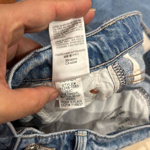 NWT MOTHER Women's The Fangirl Button Skimp Jeans size 27 - Picture 13 of 16
